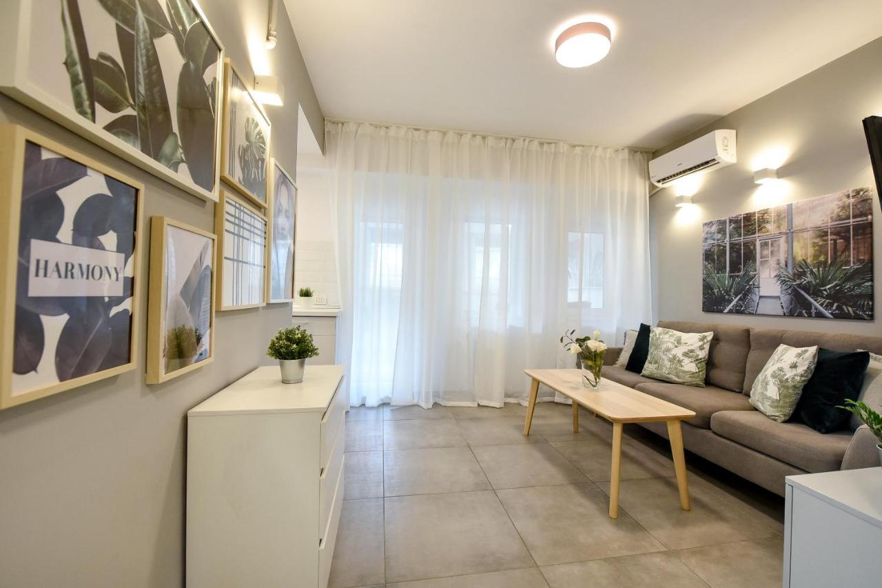 Spacious 1Br In The City Center - Amazing For Extended Stays Bucarest Esterno foto