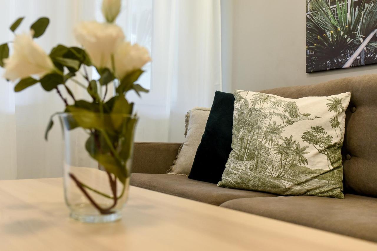 Spacious 1Br In The City Center - Amazing For Extended Stays Bucarest Esterno foto