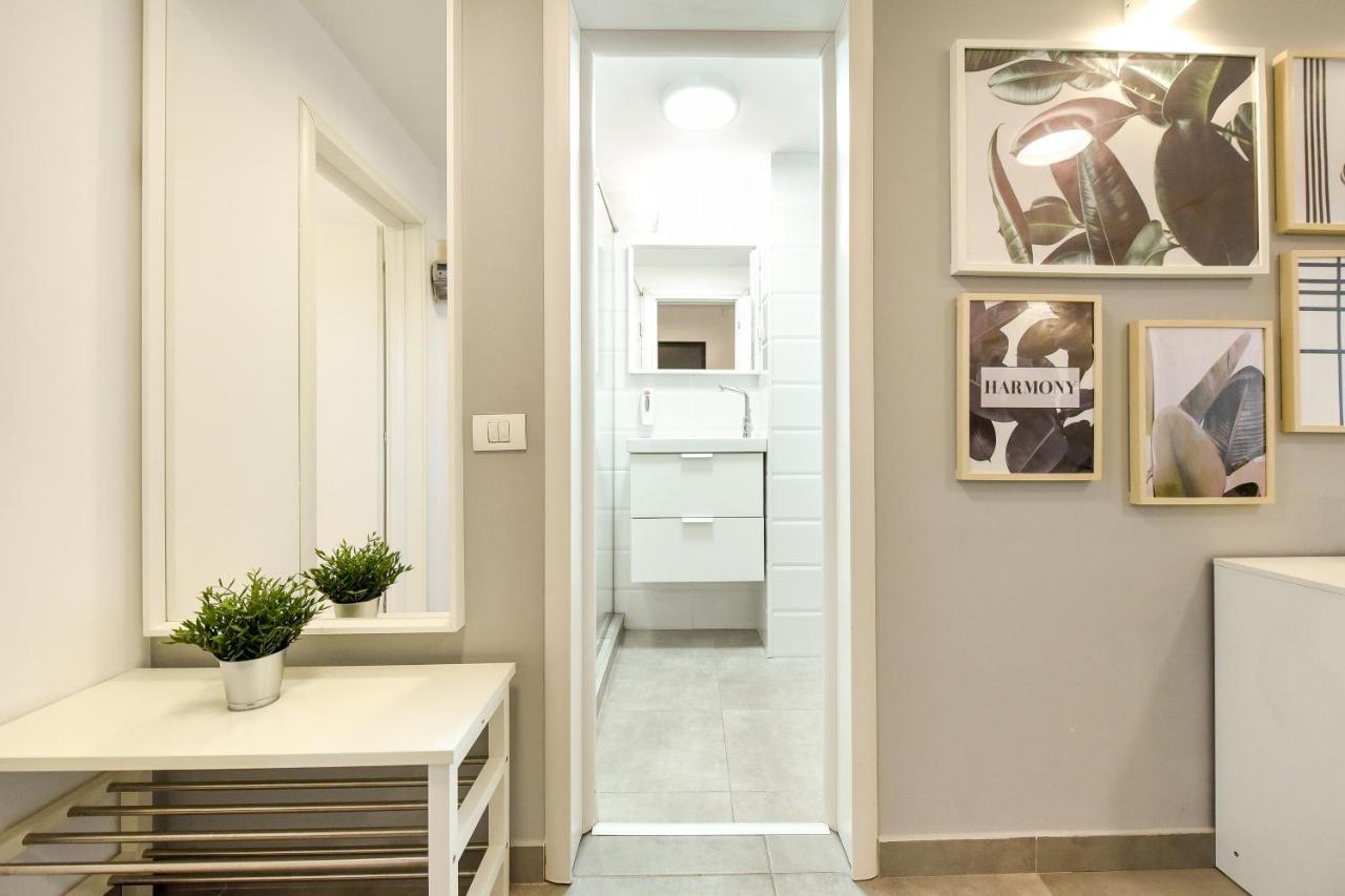 Spacious 1Br In The City Center - Amazing For Extended Stays Bucarest Esterno foto