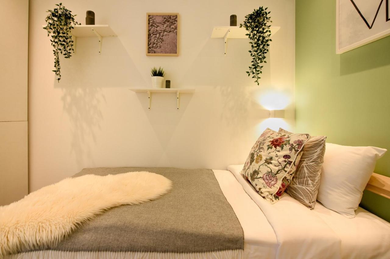 Spacious 1Br In The City Center - Amazing For Extended Stays Bucarest Esterno foto
